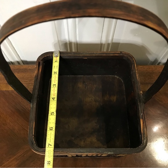 VTG Bamboo Basket - Picture 11 of 12